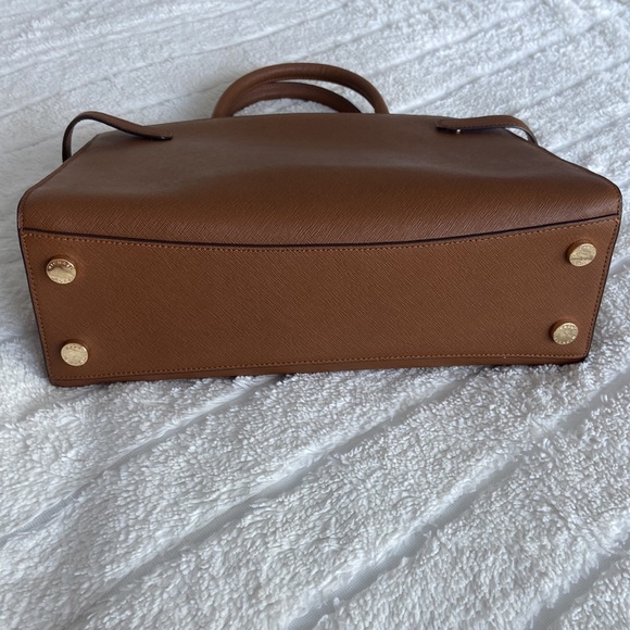 Michael Kors MK Cognac Leather Handbag with Gold Hardware - Picture 5 of 9